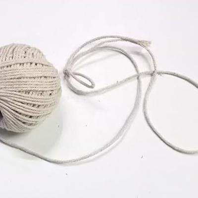 Cotton round strings